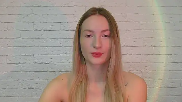 Snapshot of Alice_Sweet_01 chatting on November 22, 2025, 2:27 pm Alice Sweet 01 online show from November 22, 2025, 2:27 pm