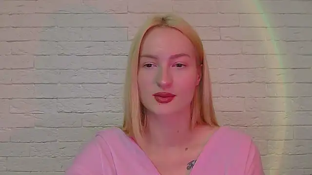 Snapshot of Alice_Sweet_01 chatting on January 5, 2026, 5:38 pm Alice Sweet 01 online show from January 5, 2026, 5:38 pm