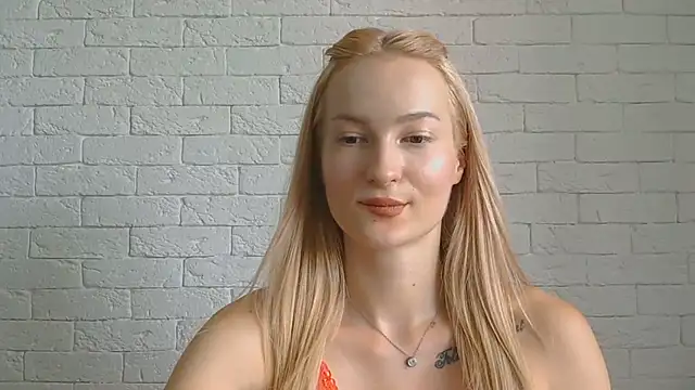 Snapshot of Alice_Sweet_01 chatting on July 19, 2026, 11:03 am Alice Sweet 01 online show from July 19, 2026, 11:03 am