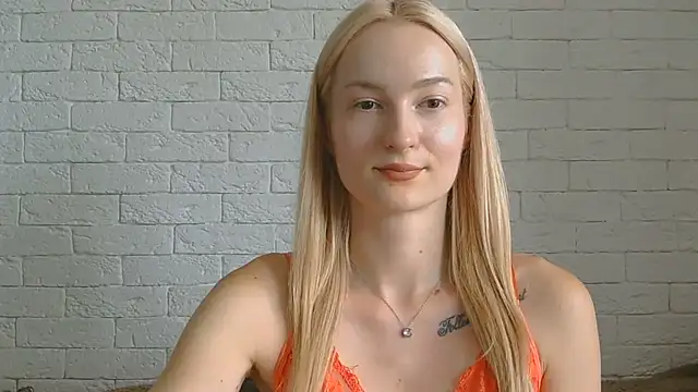 Snapshot of Alice_Sweet_01 chatting on July 21, 2026, 12:18 pm Alice Sweet 01 online show from July 21, 2026, 12:18 pm