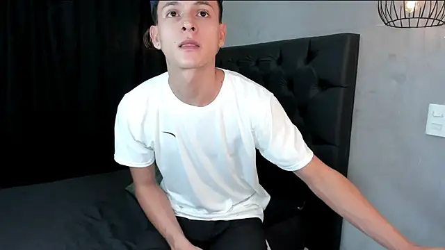 stephane rouss online show from January 5, 2026, 5:27 pm