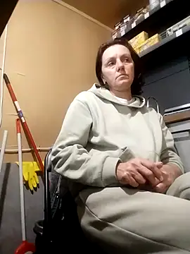 KimmyAghora online show from September 19, 2025, 11:55 am