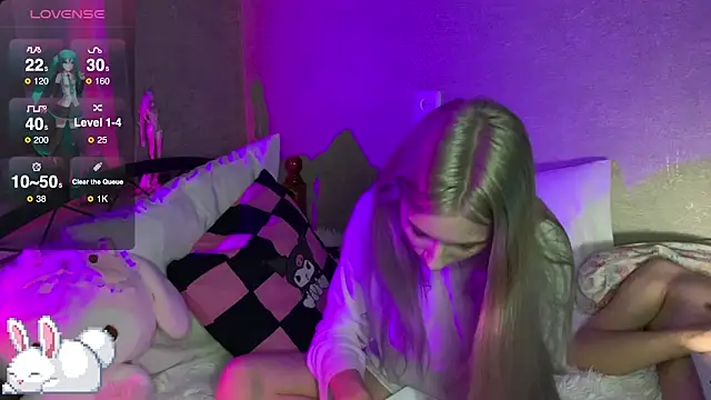 Elaincutee online show from September 19, 2025, 10:32 pm