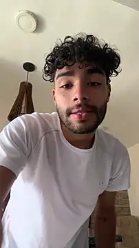 RaphaelDufort online show from December 19, 2025, 6:26 pm