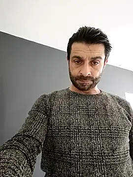 Snapshot of alex10alexx chatting on April 15, 2026, 12:34 pm alex10alexx online show from April 15, 2026, 12:34 pm