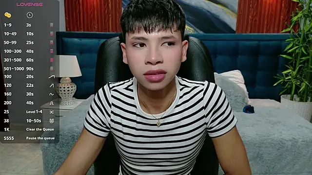 dilan 911 online show from November 20, 2025, 6:07 pm