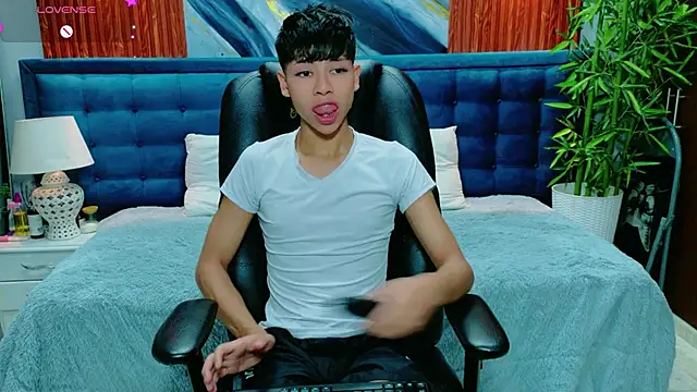 Snapshot of dilan_911 chatting on February 28, 2026, 6:42 pm dilan 911 online show from February 28, 2026, 6:42 pm