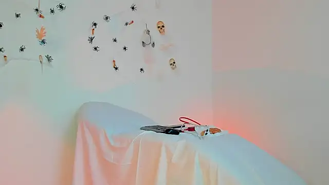 victoriia rose online show from October 31, 2025, 9:38 pm