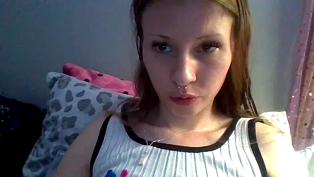 sarah2007 online show from September 23, 2025, 12:13 am