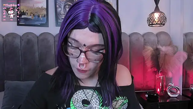 Dark nina  online show from November 10, 2025, 3:27 am