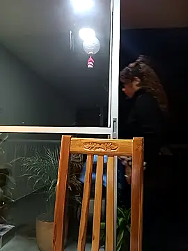 Vikyvoyeur online show from October 25, 2025, 3:14 am