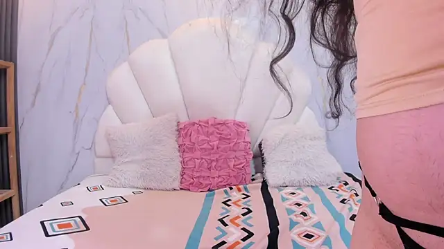 Snapshot of Nicol_Chang chatting on October 28, 2025, 8:11 pm Nicol Chang online show from October 28, 2025, 8:11 pm