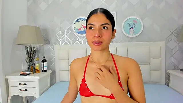 naia cox online show from April 14, 2026, 3:45 am