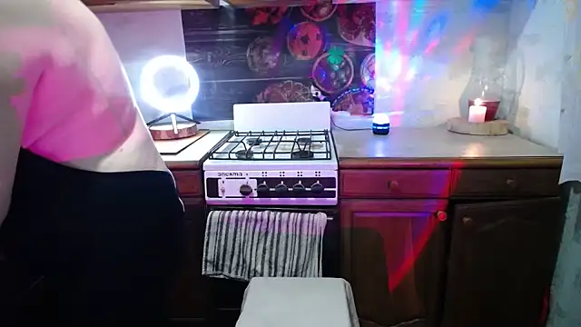 XHelenaX90 online show from March 10, 2025, 4:57 pm