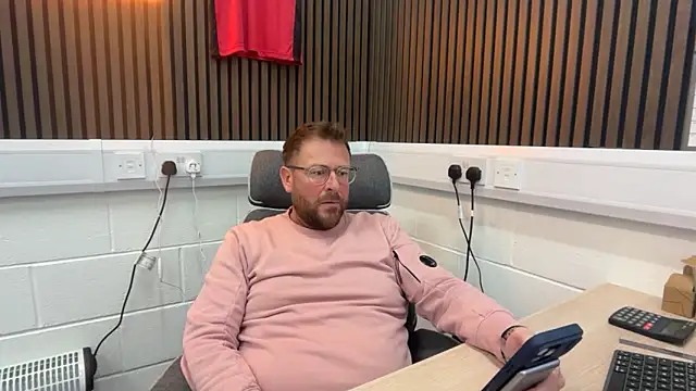 bilf1978 online show from March 6, 2026, 7:49 am