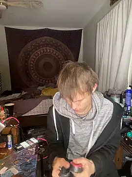 XanderOzzz online show from December 3, 2025, 2:15 pm