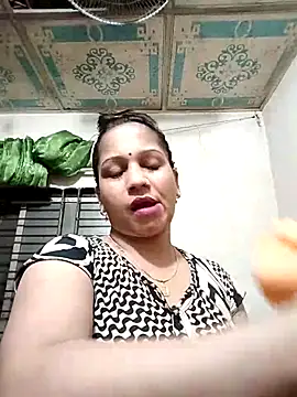 Snapshot of Payel_50 chatting on June 30, 2026, 7:04 pm Payel 50 online show from June 30, 2026, 7:04 pm