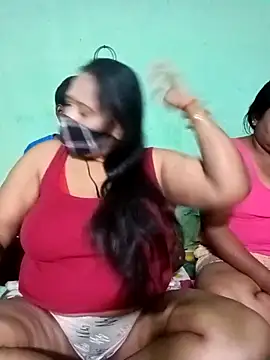 LoveOnStream online show from November 8, 2025, 11:54 am