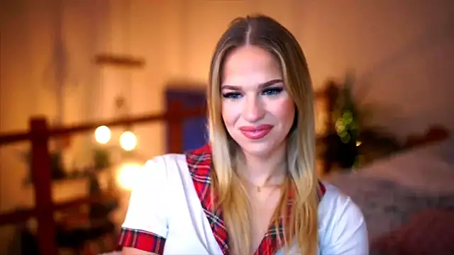 Snapshot of Emilyvanroessel chatting on November 2, 2025, 7:49 pm Emilyvanroessel online show from November 2, 2025, 7:49 pm