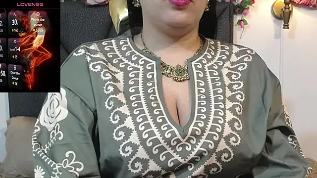 Snapshot of IndraKaur_ chatting on November 7, 2025, 12:49 pm IndraKaur online show from November 7, 2025, 12:49 pm