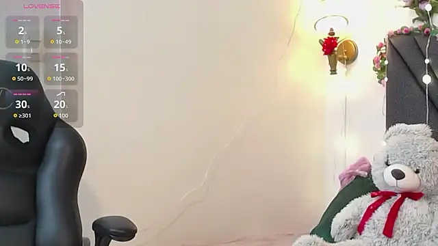 Snapshot of IndraKaur_ chatting on February 4, 2026, 11:38 am IndraKaur online show from February 4, 2026, 11:38 am