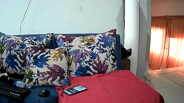 CandyNaynay online show from October 26, 2025, 11:05 am