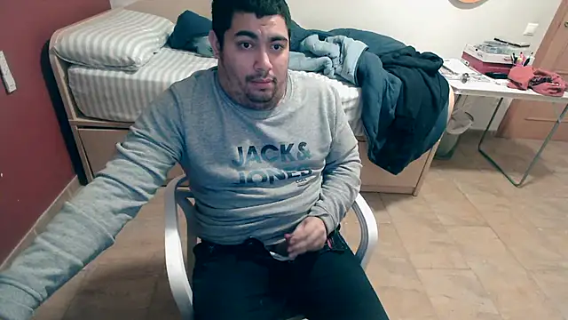 Martigato3 online show from February 24, 2026, 9:02 pm