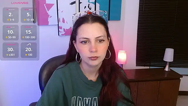 AlanaGarcia19 online show from October 30, 2025, 11:33 am