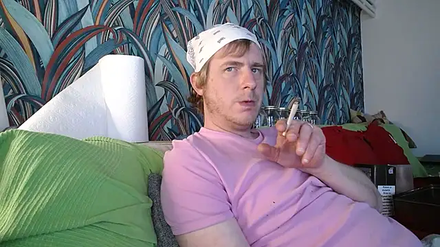 Snapshot of gaydavid chatting on April 27, 2026, 12:30 am gaydavid online show from April 27, 2026, 12:30 am