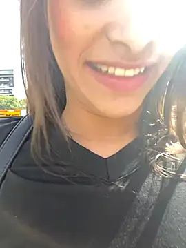 Hannacooper3 online show from November 10, 2025, 7:24 pm