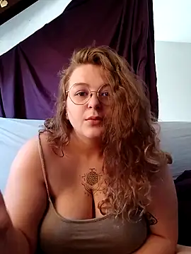 LilouCuriosity online show from September 11, 2025, 12:16 pm