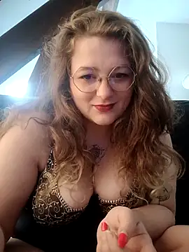 LilouCuriosity online show from October 29, 2025, 11:12 am