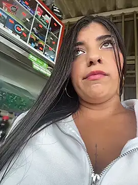 Isaa-Sweet online show from April 15, 2026, 3:52 pm