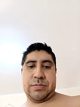 Snapshot of AntonioFit chatting on April 6, 2026, 6:42 pm AntonioFit online show from April 6, 2026, 6:42 pm