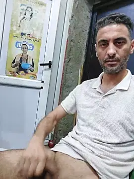 Snapshot of Mahdidido45 chatting on June 22, 2026, 12:02 pm Mahdidido45 online show from June 22, 2026, 12:02 pm