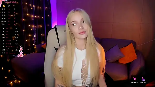 AnyaTaylor  online show from October 13, 2025, 2:11 am