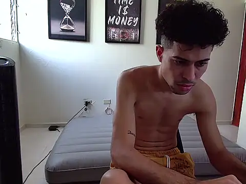 Dollarhot30 online show from November 26, 2025, 7:48 pm