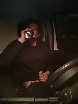 twitshe online show from March 9, 2026, 6:45 pm