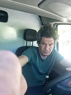 twitshe online show from April 16, 2026, 12:39 pm