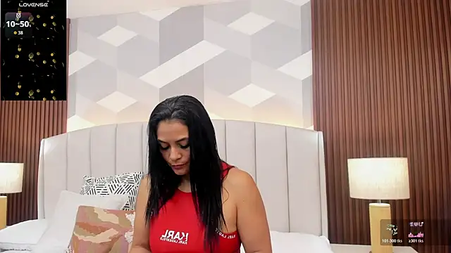 Mommy Naughty online show from March 27, 2026, 11:21 am