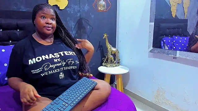 Maiam  Rossi online show from January 14, 2026, 2:06 am