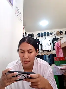 burbuja02 online show from September 11, 2025, 2:39 pm