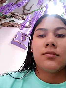 burbuja02 online show from October 30, 2025, 2:18 pm