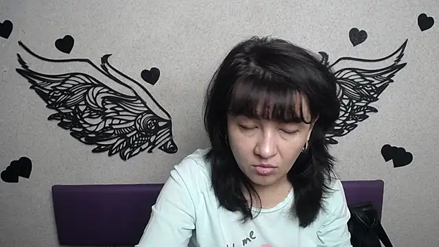 SelenaFly online show from September 11, 2025, 6:13 am