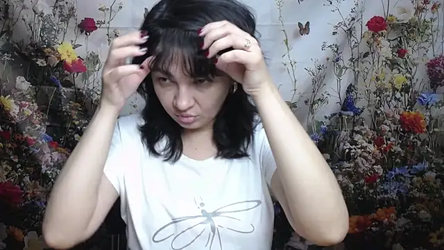 SelenaFly online show from September 15, 2025, 11:10 am