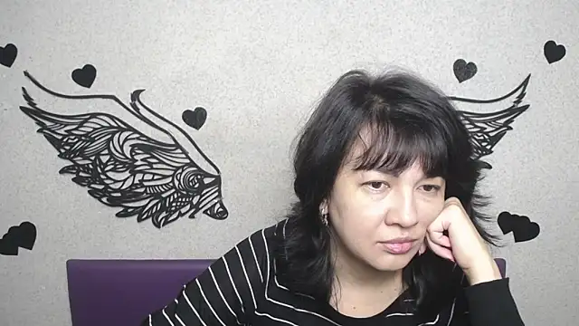 SelenaFly online show from October 8, 2025, 5:16 am