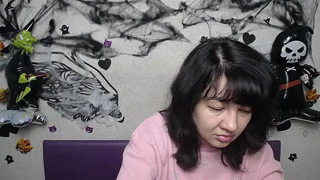 SelenaFly online show from October 21, 2025, 5:08 am