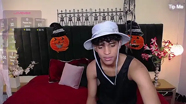 jhos padill online show from November 3, 2025, 1:23 pm