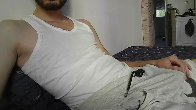 RaoufDz17cm online show from October 4, 2025, 3:21 pm