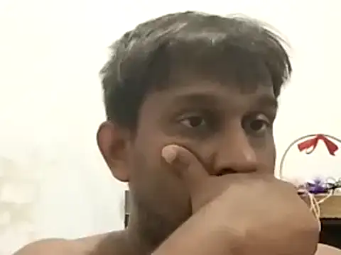 Snapshot of Chathutharu chatting on April 22, 2026, 6:42 pm Chathutharu online show from April 22, 2026, 6:42 pm
